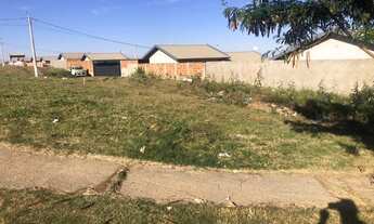 Imagem 4: Terreno de esquina em avenida comercial