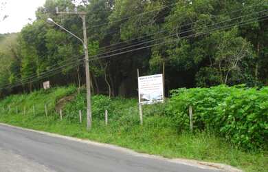 Imagem 2: Terreno à venda na Lagoa da Conceição em Florianópolis/SC 30.000m², vista para Praia Mole