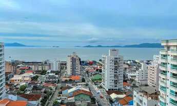 Imagem 1: Apartamento para venda tem 69 metros quadrados com 2 quartos em Barreiros - São José - SC