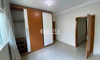 Imagem 7: Casa para aluguel, 3 quartos, 1 suíte, 2 vagas, Santa Rosa - Uberlândia/MG