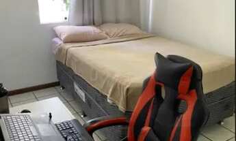 Imagem: Quarto individual com cama de casal