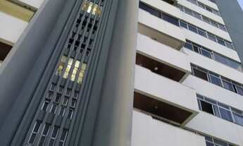 Imagem 3: Apartamento para venda com 198 metros quadrados com 4 quartos em Pituba - Salvador - BA