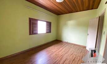 Imagem 3: Casa a venda com 2 dormitórios, 2 vagas de garagem e Quintal