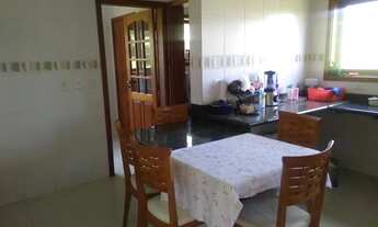 Imagem 2: Casa no condomínio Santo Antônio 1 para venda ou locação com 186 metros quadrados com 4 qu