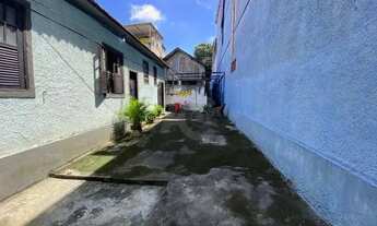 Imagem 6: Terreno com duas casas