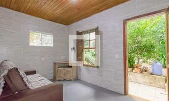 Imagem 2: Casa para Aluguel - Rio Tavares, 2 Quartos, 56 m2