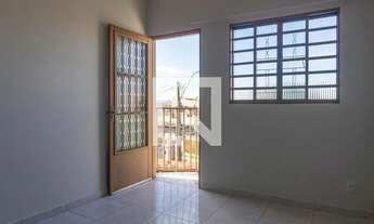 Imagem 3: Casa para Aluguel - Samambaia, 2 Quartos, 40 m2