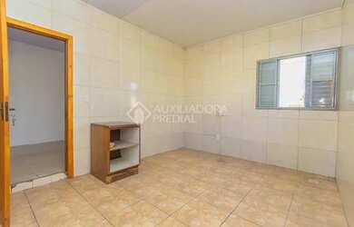 Imagem 2: Casa para aluguel com 360 metros quadrados com 3 quartos em Passo das Pedras - Porto Alegr