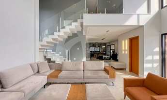 Imagem 5: Porteira Fechada!!! Lindo Sobrado no Urbanova com 4 suítes, Todo Planejado e Mobiliado