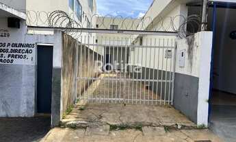 Imagem 1: Casa para aluguel, 3 quartos, 4 vagas, Brasil - Uberlândia/MG