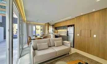 Imagem 3: Apartamento de 3 dormitórios (1 suíte) e 174,20 m² privativos, terraço em L e com vaga/box