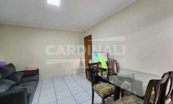 Imagem 3: Apartamento com excelente localização, próximo a supermercados e comércio