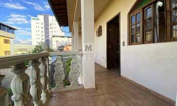 Imagem: Casa Mobiliada com Uma Vaga de Garagem próximo