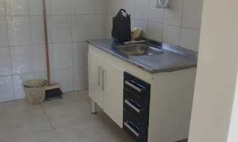 Imagem 2: Alugo apartamento de 2 quartos - 2º andar - Localização estratégica!