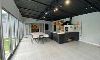 Imagem 7: Chácara Nova e Moderna com Piscina