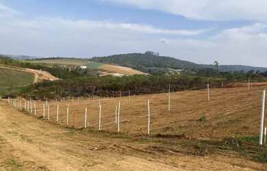 Imagem 3: Terreno em Igaratá: Local Tranquilo e Perfeito para Seu Novo Lar!