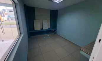 Imagem 2: Casa comercial de 403m² com 13 salas todas com gabinetes para a locação - Jardim Califórni