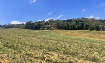 Imagem 4: Terreno em Igaratá: Local Tranquilo e Perfeito para Seu Novo Lar!