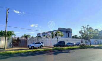 Imagem: Prédio comercial todo reformado