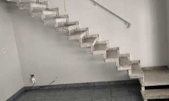 Imagem 2: Sobrado com 5 dormitórios Localizado Próximo à Estação Comendador Ermelino - SP