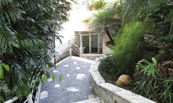 Imagem 6: Sobrado com 4 Quartos e 7 banheiros à Venda