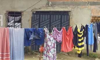 Imagem: Vendo casa prox o posto 60mil mas parcelas