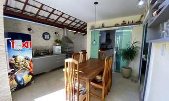 Imagem 6: Casa de condomínio para venda possui 197 metros quadrados com 4 quartos