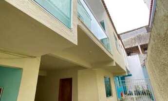 Imagem 2: Casa duplex disponível para venda no bairro Caonze