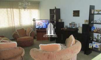 Imagem 2: Casa Térrea 3 dormitórios com 1 suíte e 2 vagas de garagem, com churrasqueira e jacuzzi