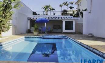 Imagem: CASA ASSOBRADADA - PACAEMBÚ - SP