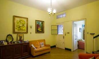 Imagem: Casa à venda com 338m², 3 quartos e 2