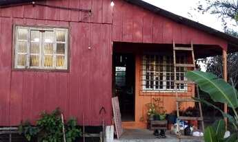 Imagem 3: Chácara com casa de madeira e banheiro de alvenaria em Paranaguá PR