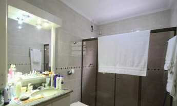 Imagem 5: Casa à venda com 220m², 3 quartos e 5 vagas