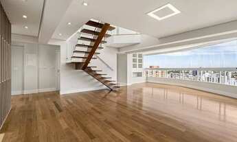 Imagem: Incrível Apartamento Triplex no Baeta Neves