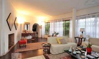 Imagem: Casa à Venda - Pacaembu, 3 Quartos, 300