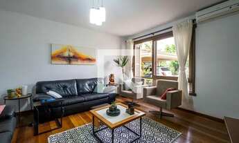 Imagem 2: Casa à Venda - Campo Novo, 4 Quartos, 330 m2