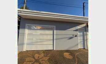 Imagem: Casa na Av. Emilio Pacagnella, com 2 quartos