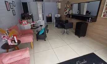 Imagem 2: Vendo casa. Com Salão. No Centro