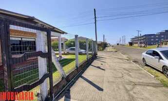 Imagem 3: Casa de esquina há poucos metros do mar em Avenida principal! Ref.:N 1069