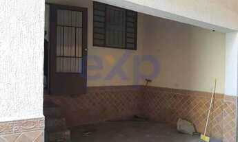 Imagem 6: Casa recém reformada em bairro residencial na Zona Norte