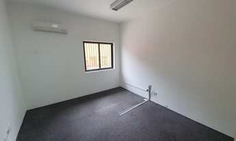 Imagem 6: Sobrado para aluguel possui 300 metros quadrados com 10 quartos em Sumaré - São Paulo - SP