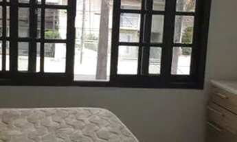 Imagem 5: Alugo quitinete (Lê anúncio