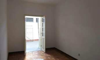Imagem 6: Apartamento ao lado do metrô Praça da Árvore, com 110m2, com sacada, sem condomínio, sem v