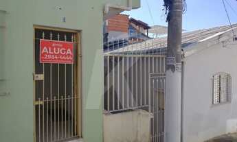 Imagem: Casa com 01 Dormitório, sala, cozinha