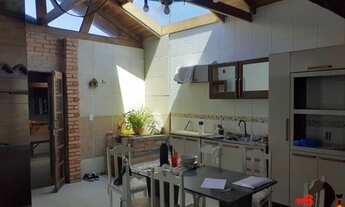 Imagem 2: Ótimo local, casa de alvenaria estilo rústico, em Bal. Barra do Sul (SC)