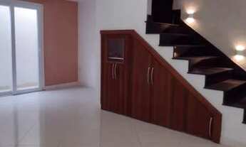 Imagem 7: Vendo Casa espaçosa- muitos armários.- casa de rua em Vargem Pequena!