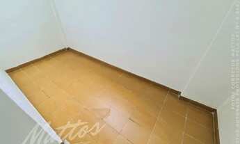 Imagem 5: Apartamento de 2 quartos muito bem localizado na rua Tenente Costa, no bairro do Méier. A