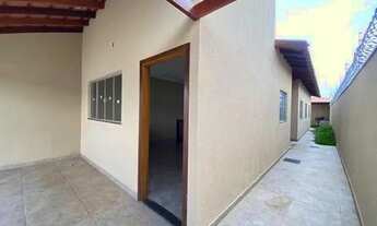 Imagem 2: Casa para venda possui 101 metros quadrados com 2 quartos em Parque do Lageado - Campo Gra