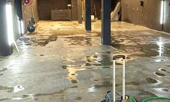 Imagem 7: ALUGO LOJA 200m2 EM PITUAÇU