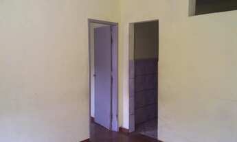 Imagem 6: Sete apartamentos de quarto e sala mais um terreno enorme nos fundos!
